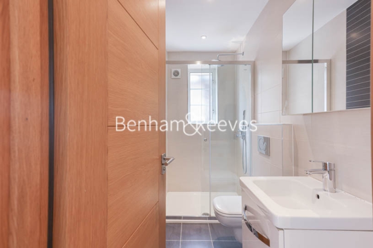 4 bedrooms flat to rent in East Close, Ealing, W5-image 16