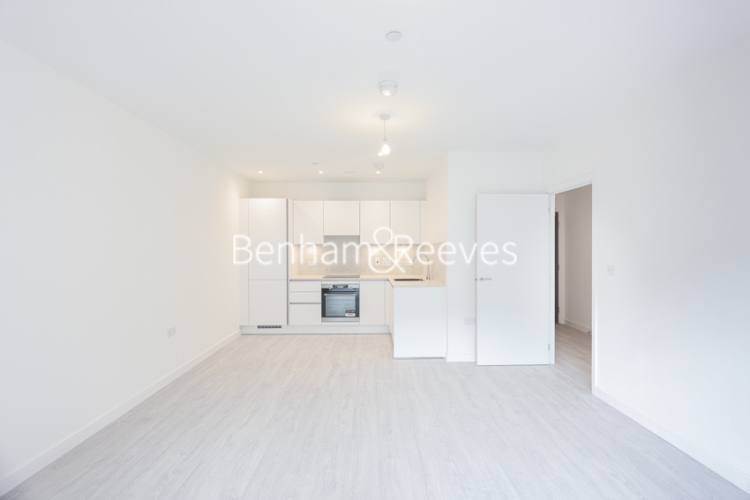 1  bedroom flat to rent in Farine Avenue, Hayes, UB3-image 17