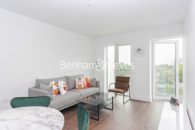 1  bedroom flat to rent in Filmworks Walk, Ealing, W5-image 1