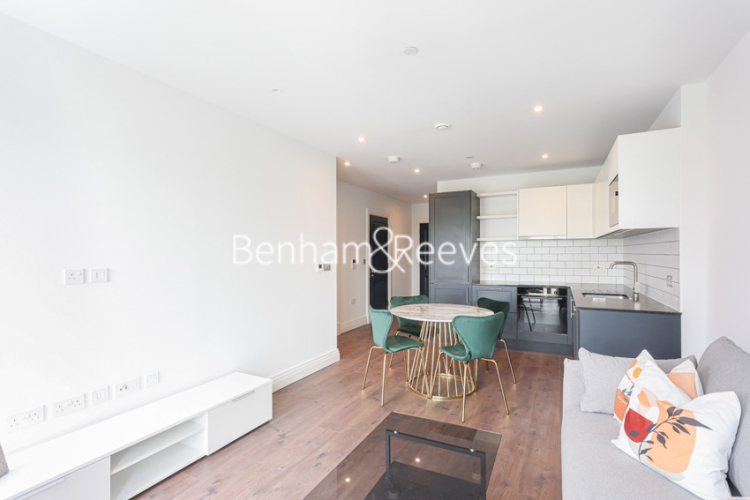 1  bedroom flat to rent in Filmworks Walk, Ealing, W5-image 15