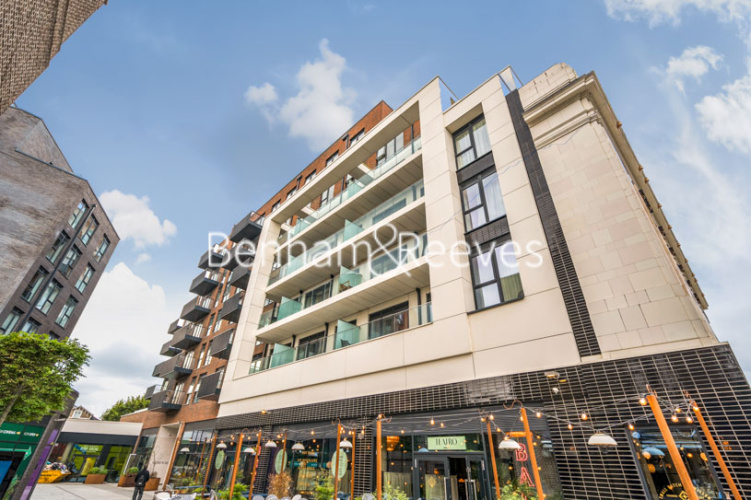 3  bedrooms flat to rent in Filmworks Walk, Ealing, W5-image 7