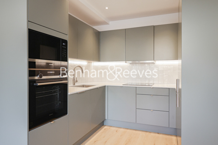 3  bedrooms house to rent in Felix Road, Ealing, W13-image 2