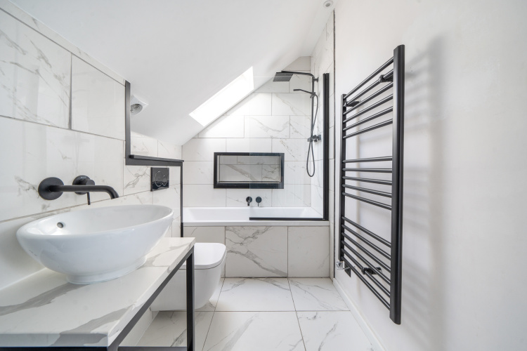 4  bedrooms house to rent in Brentmead gardens, Ealing, NW10-image 4