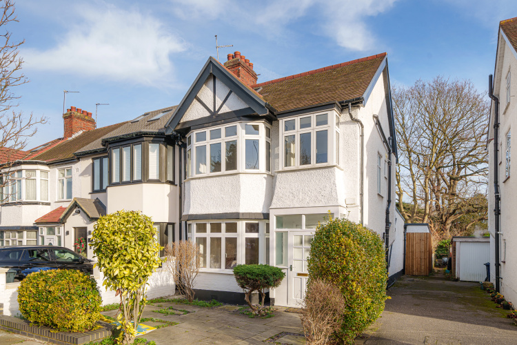 4  bedrooms house to rent in Brentmead gardens, Ealing, NW10-image 17