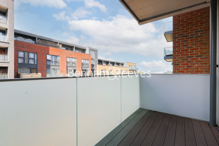 1  bedroom flat to rent in Singapore Road, Ealing W13-image 5