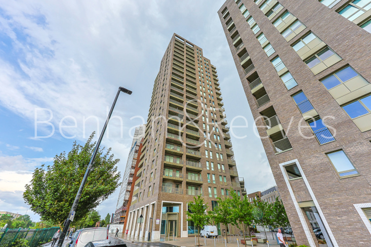 1  bedroom flat to rent in Heartwood Boulevard, Acton, W3-image 11