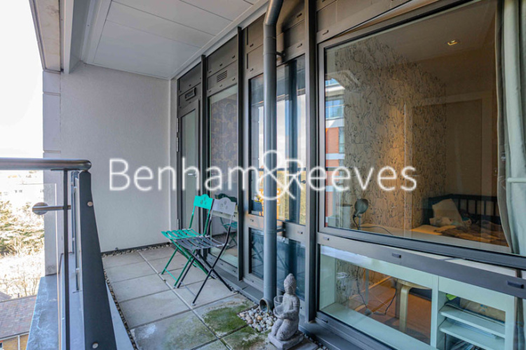 2  bedrooms flat to rent in Longfield Avenue, Ealing, W5-image 6