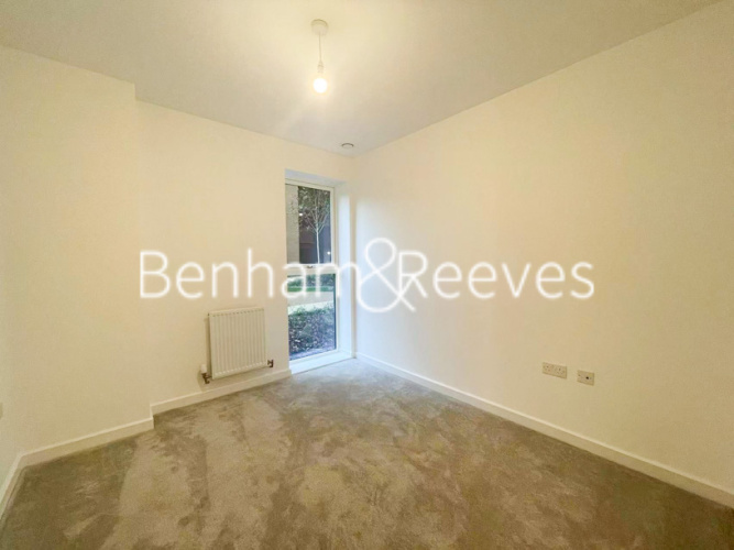 2  bedrooms flat to rent in East Acton Lane, Acton, W3-image 3