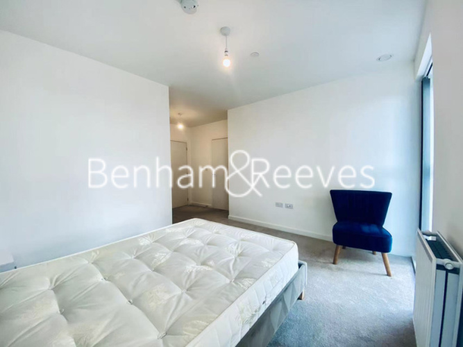 2  bedrooms flat to rent in East Acton Lane, Acton W3-image 9