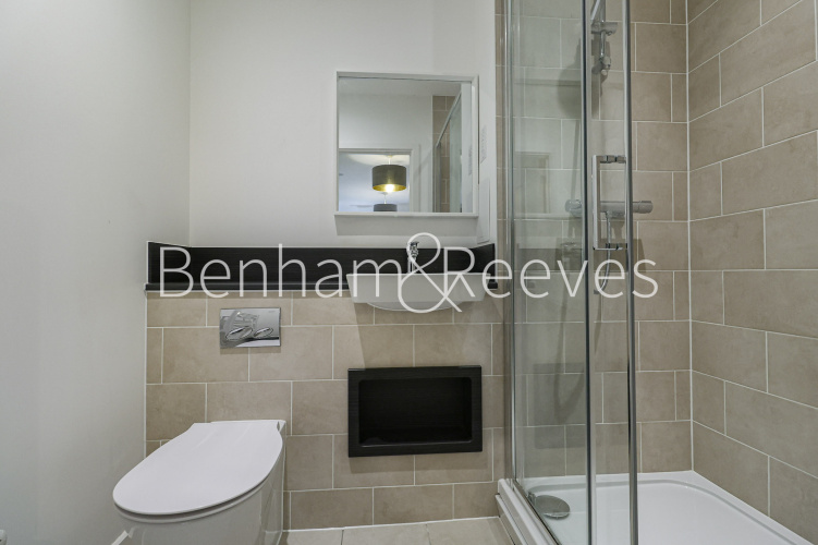 3  bedrooms flat to rent in East Acton Lane, Acton, W3-image 5