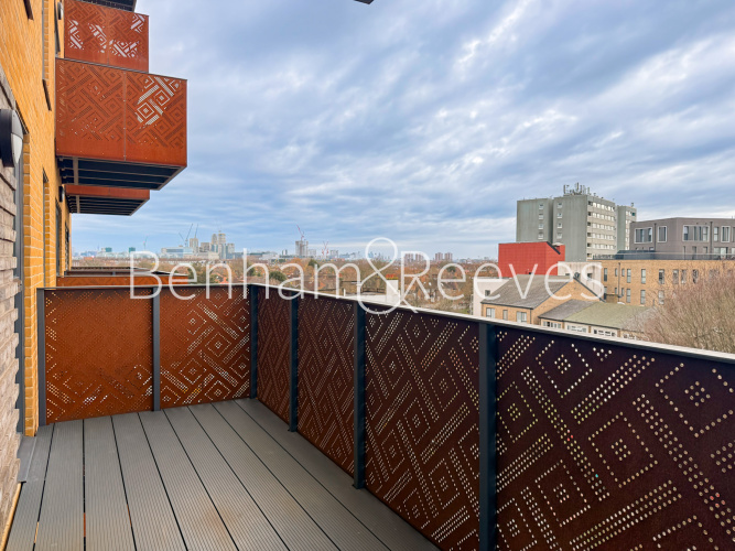 3  bedrooms flat to rent in East Acton Lane, Acton, W3-image 13