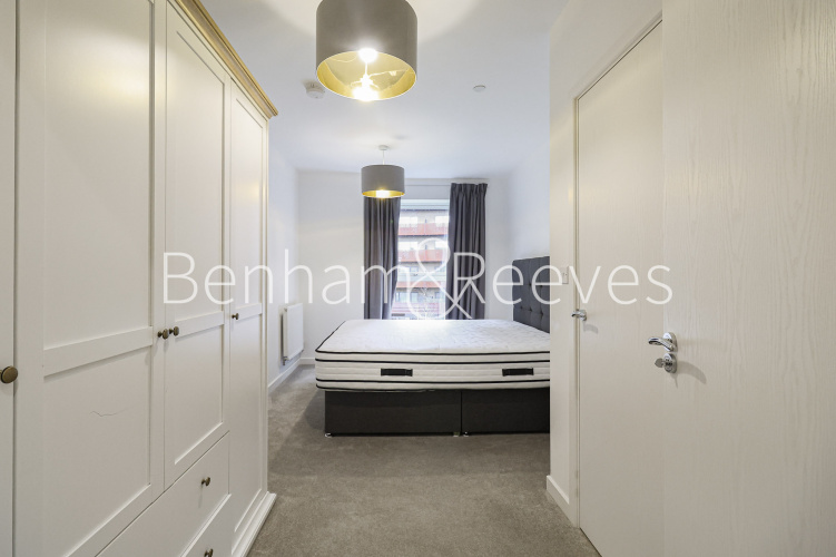 3  bedrooms flat to rent in East Acton Lane, Acton, W3-image 22