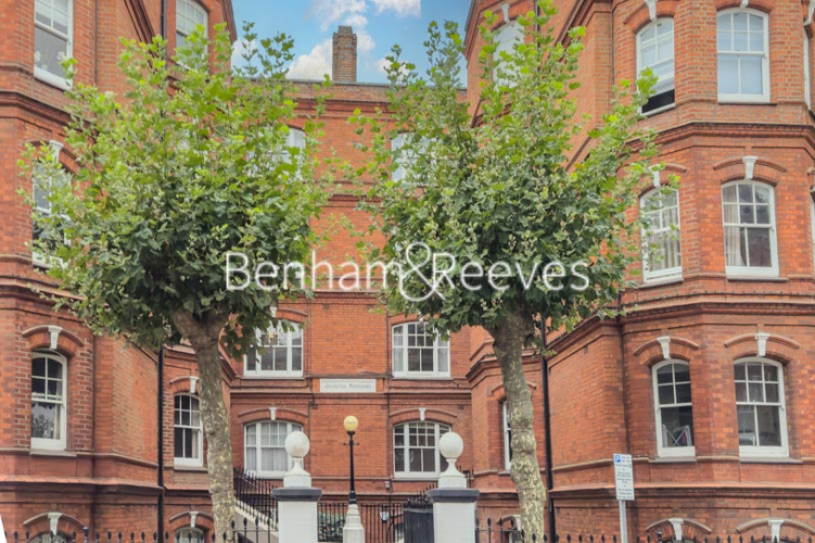 1 bedroom(s) flat to rent in Queen's Club Gardens, Hammersmith, W14-image 5