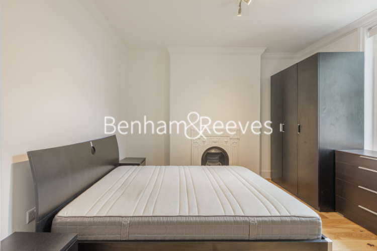 1 bedroom flat to rent in Queen's Club Gardens, Hammersmith, W14-image 8