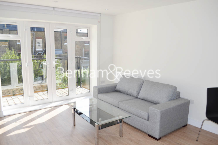 1  bedroom flat to rent in Havilland Mews, Shepherds Bush, W12-image 1