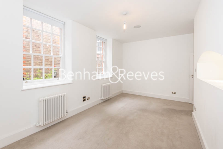 3 bedrooms flat to rent in Roehampton House, Roehampton, SW15-image 10