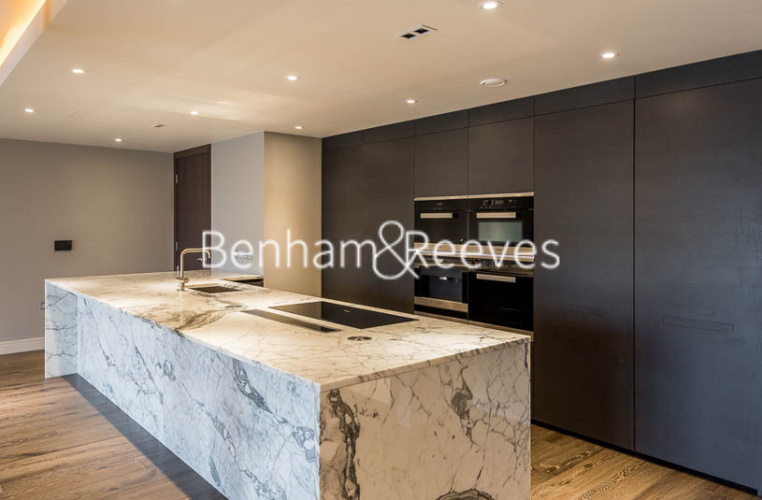 4  bedrooms flat to rent in Regatta Lane, Hammersmith, W6-image 2