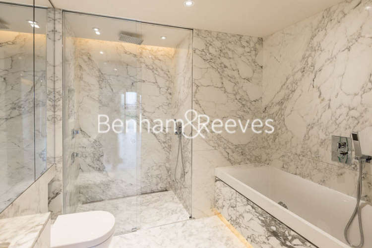 4  bedrooms flat to rent in Regatta Lane, Hammersmith, W6-image 16
