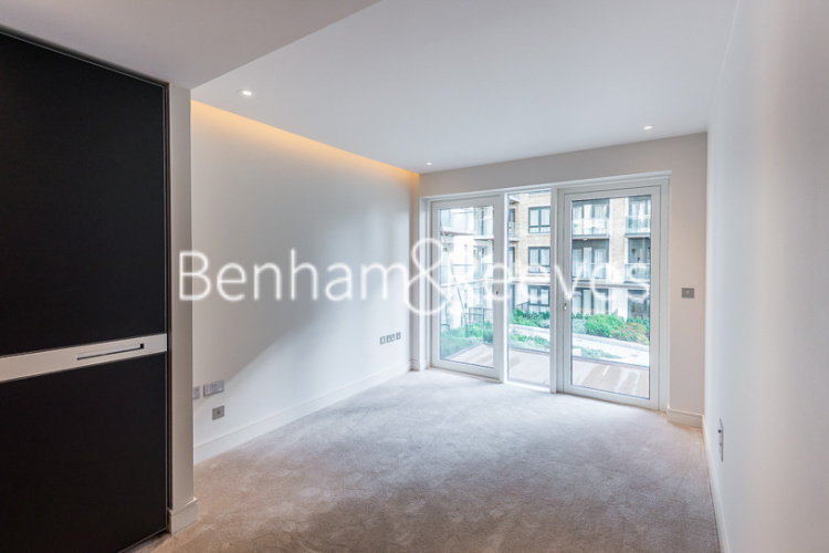2  bedrooms flat to rent in Distillery Wharf, Tierney Lane, W6-image 4