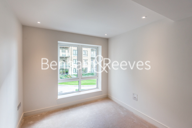 2  bedrooms flat to rent in Distillery Wharf, Tierney Lane, W6-image 5