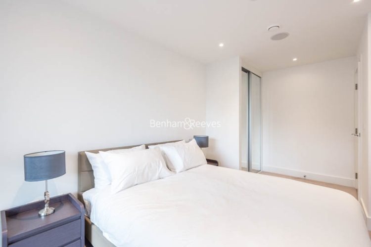 1 bedroom flat to rent in London Square, Putney, SW15-image 5