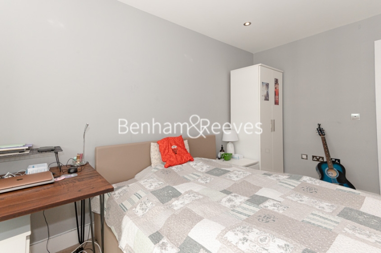 2  bedrooms flat to rent in Stamford Square, Putney, SW15-image 13