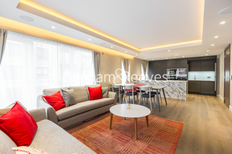 3  bedrooms flat to rent in Parr's Way, Hammermsith, W6-image 1