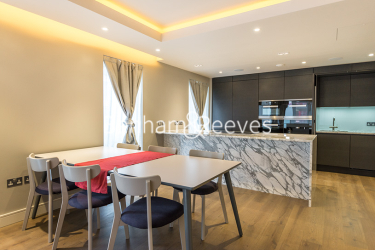 3  bedrooms flat to rent in Parr's Way, Hammermsith, W6-image 9