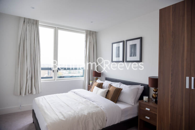 2  bedrooms flat to rent in London Square, Putney, SW15-image 3