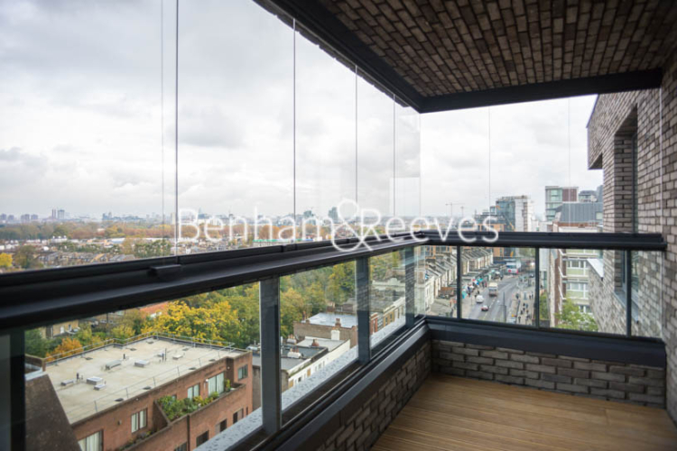 2  bedrooms flat to rent in London Square, Putney, SW15-image 5