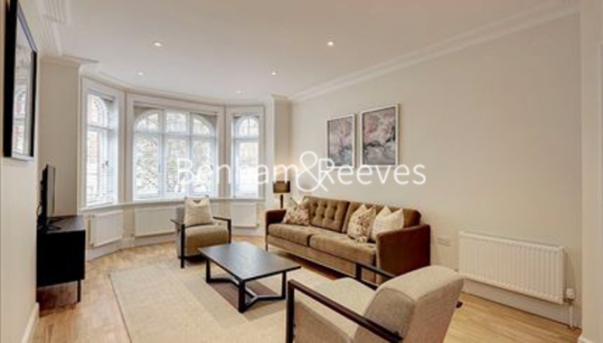 1 bedroom flat to rent in Hamlet Gardens, Ravenscourt Park, W6-image 1