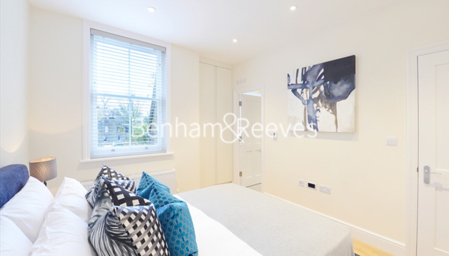 2  bedrooms flat to rent in Ravenscourt Park, Hammersmith, W6-image 7