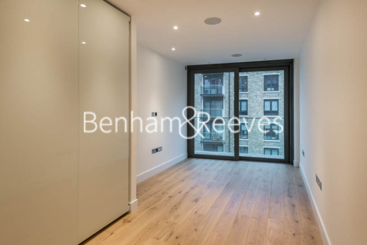 3  bedrooms flat to rent in Fulham Reach, Hammersmith, W6-image 3