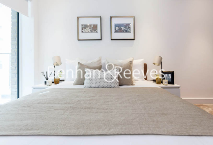 1 bedroom flat to rent in Faulkner House, Parrs Way, W6-image 4