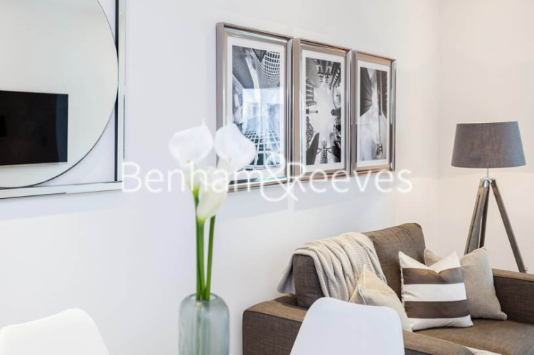 1 bedroom flat to rent in Faulkner House, Parrs Way, W6-image 5