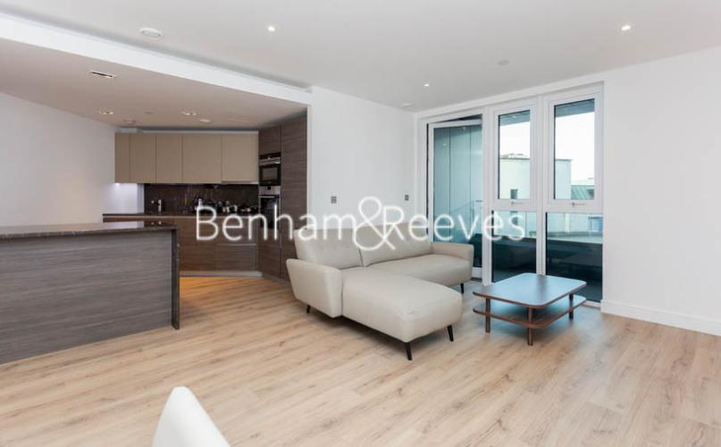 2 bedroom(s) flat to rent in Sovereign Court, Hammersmith, W6-image 8