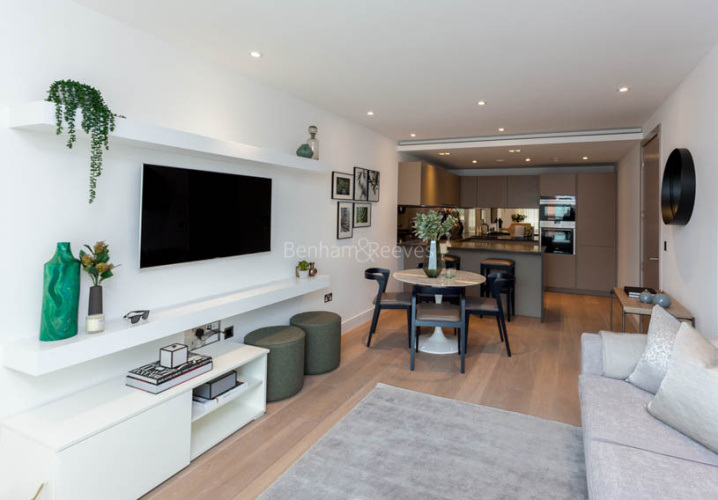 1  bedroom flat to rent in Parrs Way, Hammersmith, W6-image 1