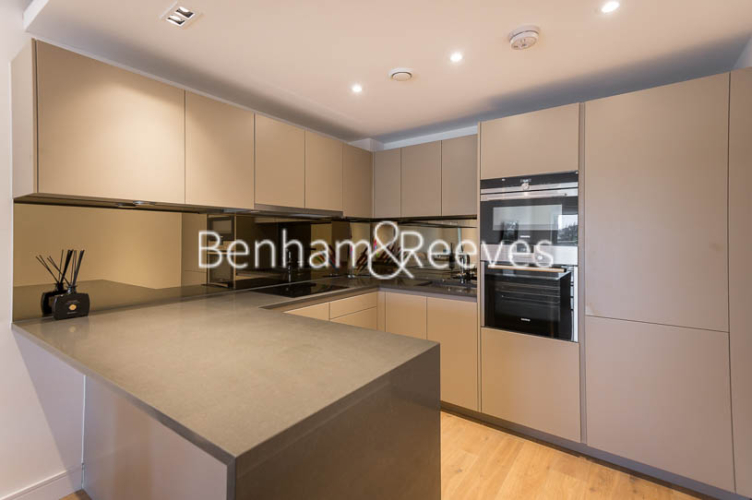 1 bedroom(s) flat to rent in Faulkner House, Fulham Reach, W6-image 2