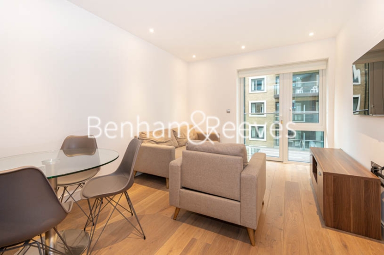 1  bedroom flat to rent in Faulkner House, Fulham Reach, W6-image 1