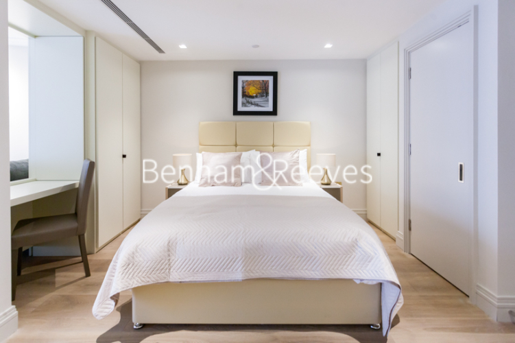 Studio flat to rent in Crisp Road, Hammersmith, W6-image 3