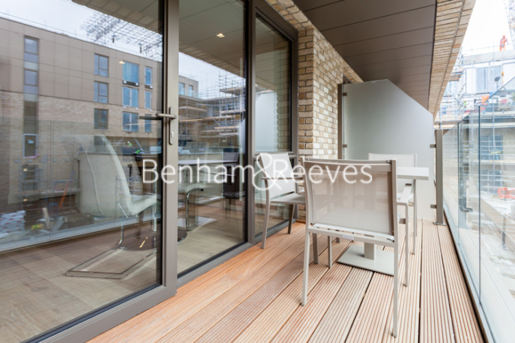 Studio flat to rent in Crisp Road, Hammersmith, W6-image 5