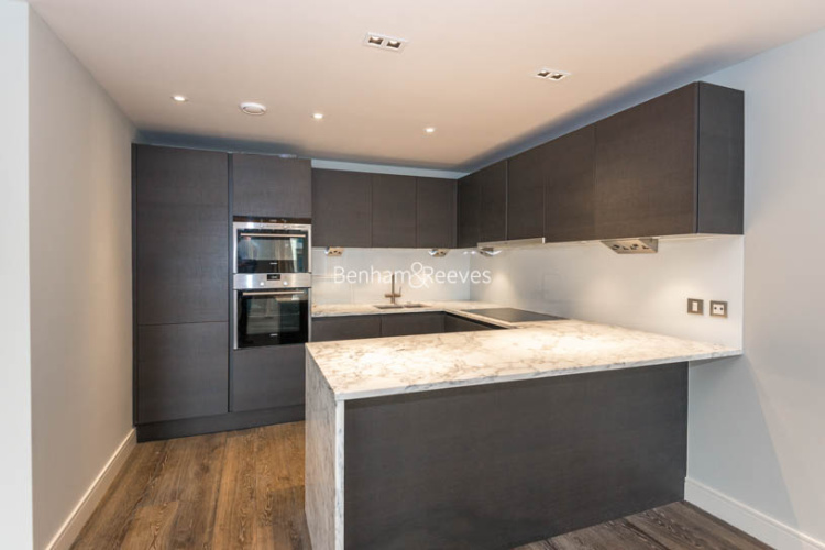 2  bedrooms flat to rent in Regatta Lane, Hammersmith, W6-image 4