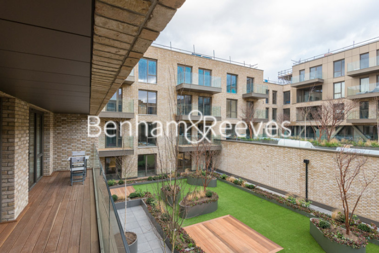 2  bedrooms flat to rent in Queens Wharf, Hammersmith, W6-image 6