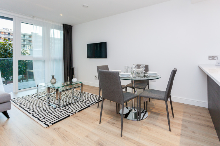 2 bedrooms flat to rent in Sovereign Court, Hammersmith, W6-image 3