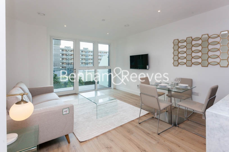 2  bedrooms flat to rent in Sovereign Court, Hammersmith, W6-image 1