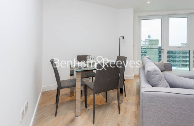 2  bedrooms flat to rent in Sovereign Court, Hammersmith, W6-image 3