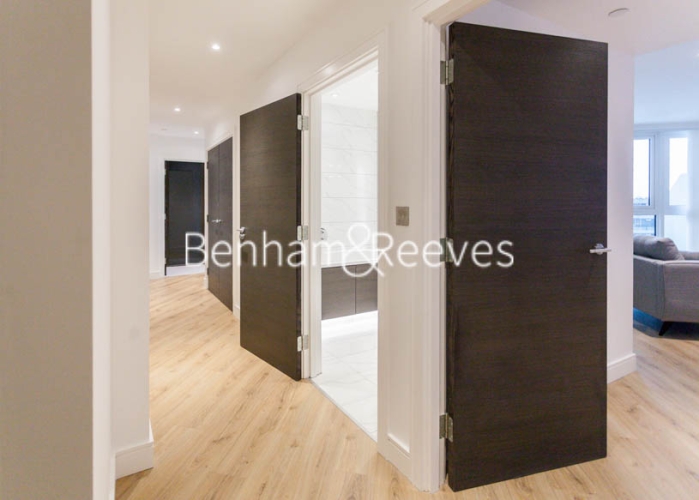 2 bedrooms flat to rent in Sovereign Court, Hammersmith, W6-image 8