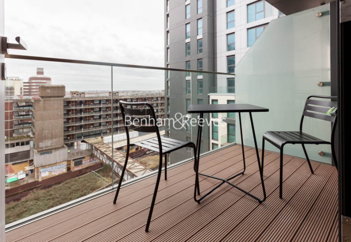 2 bedrooms flat to rent in Sovereign Court, Hammersmith, W6-image 8