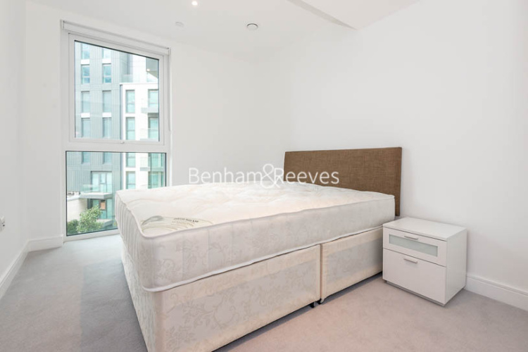 2  bedrooms flat to rent in Sovereign Court, Hammersmith, W6-image 4