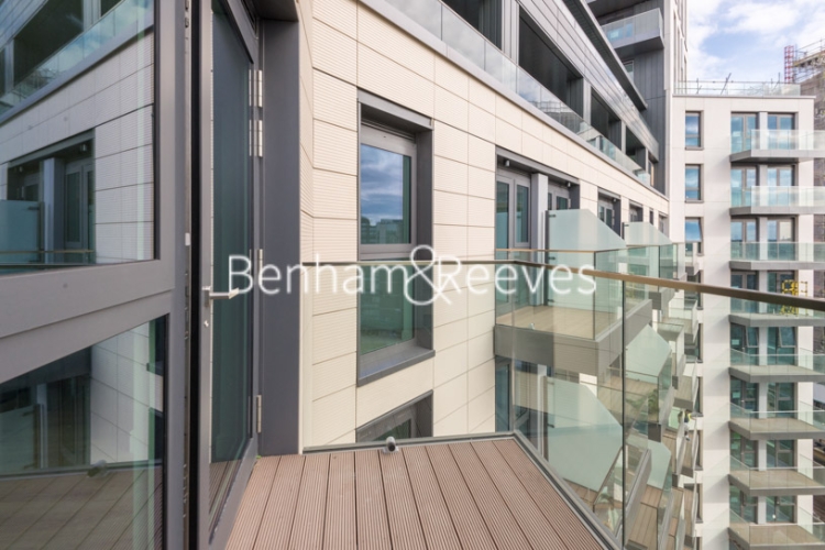 2  bedrooms flat to rent in Sovereign Court, Hammersmith, W6-image 5